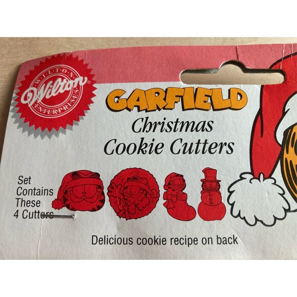 Garfield Christmas Cookie Cutters Set of 4 Wilton - Picture 4 of 6